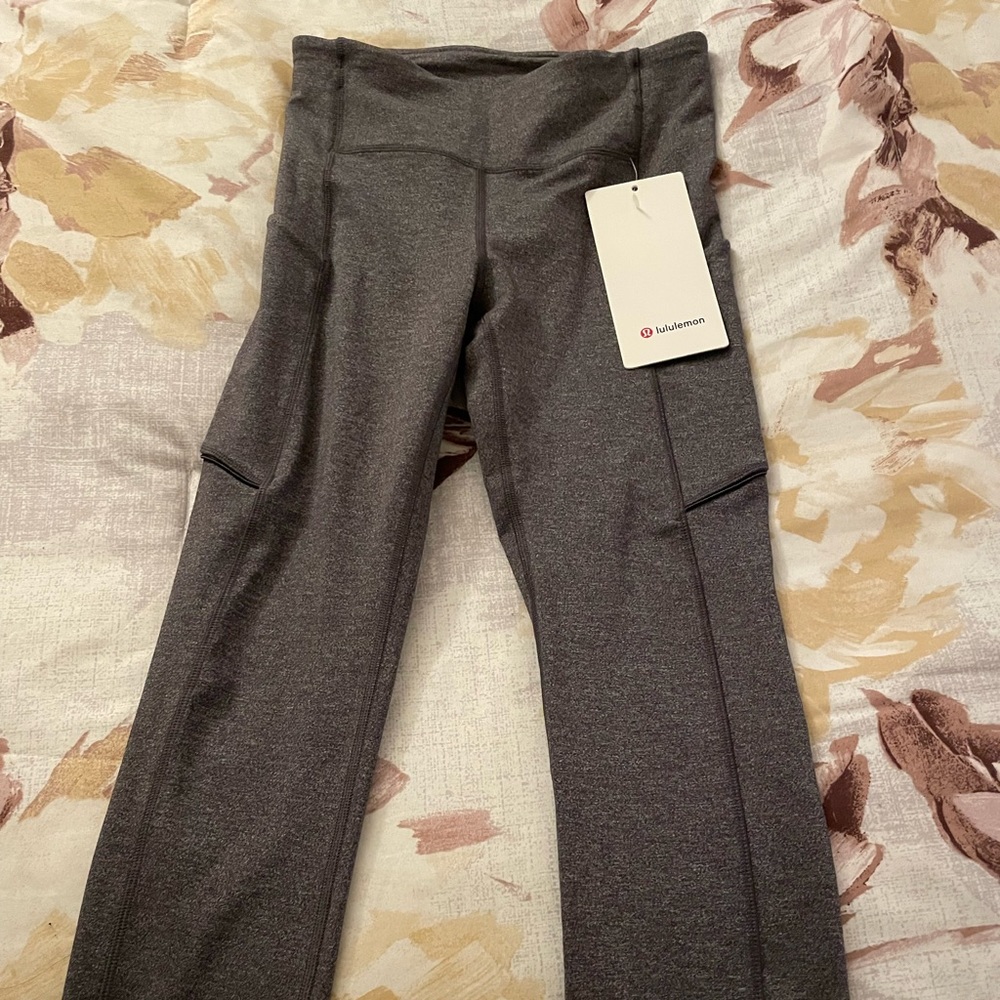 Lulu Lemon Speed Up Crop